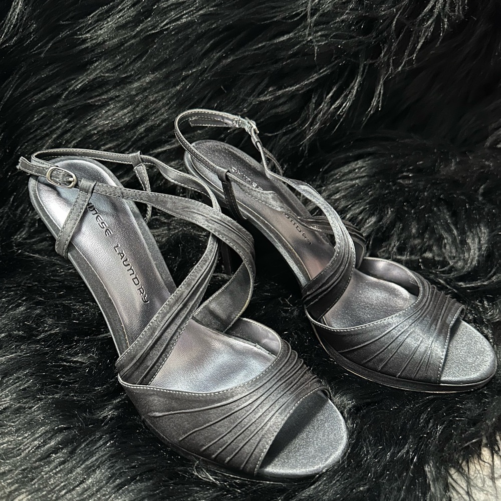 Gorgeous pewter heels. Chinese Laundry.